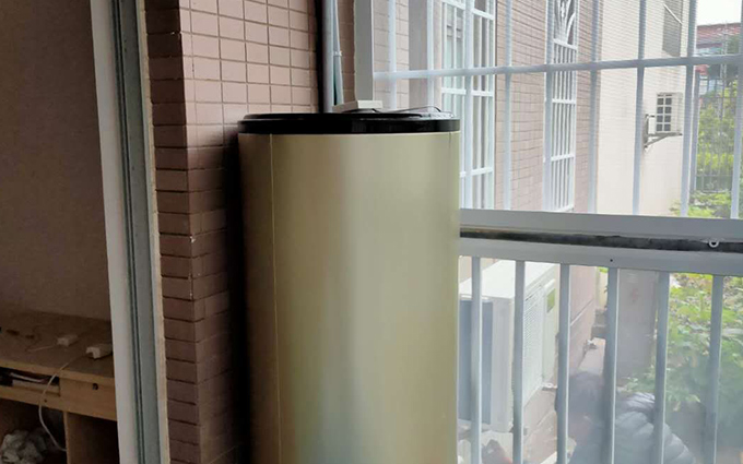 空氣能熱水器(qì)設備